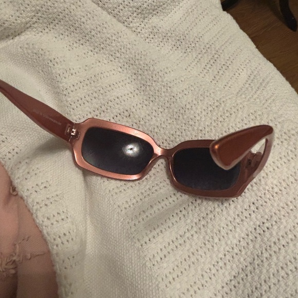 ASOS Pink Rectangular Sunglasses - Picture 6 of 7